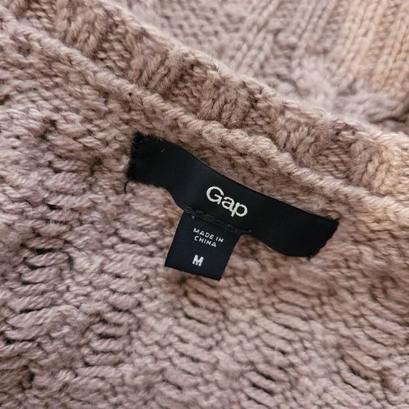 ⚜️Gap Cable Knit Sweater  - Picture 6 of 6